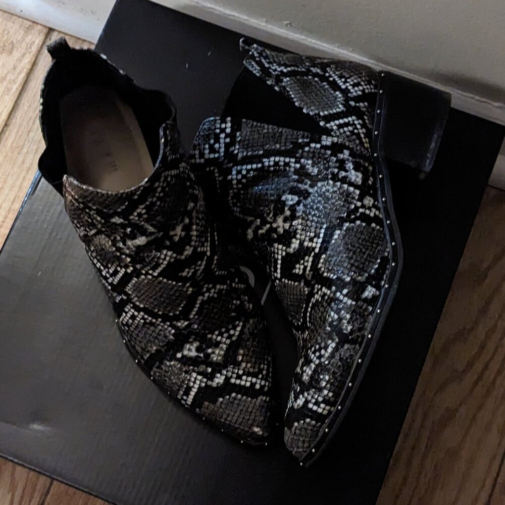 Snake Booties
